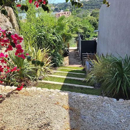 De 115m2 A Agay, Proche De La Appartement *